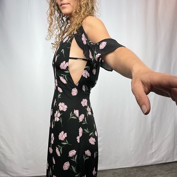 About Us Floral Side Slits Maxi Dress in Black Multi Size Small‎ - Picture 7 of 11